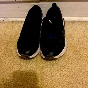 Náutica running shoes